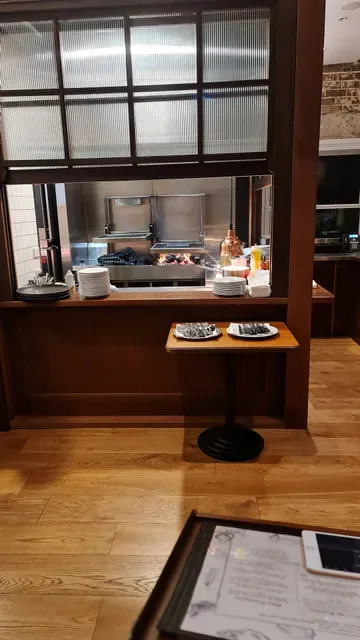 Lorraine's Bistro