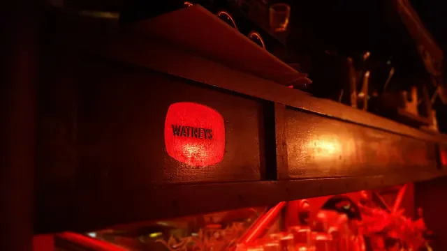 Low 302