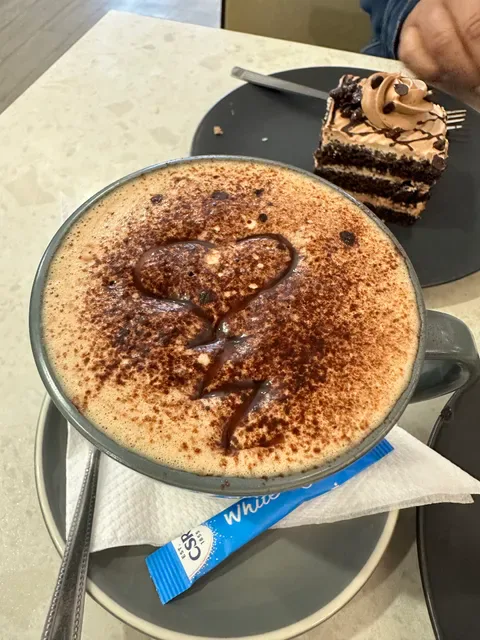 Lucie's Cafe