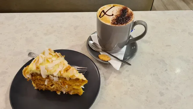 Lucie's Cafe