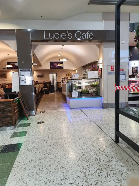 Lucie's Cafe