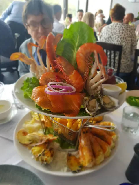 Lugarno Seafood Restaurant