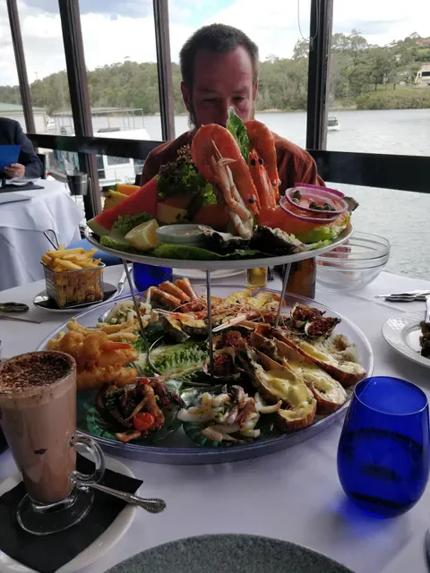 Lugarno Seafood Restaurant