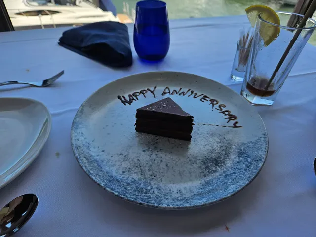 Lugarno Seafood Restaurant