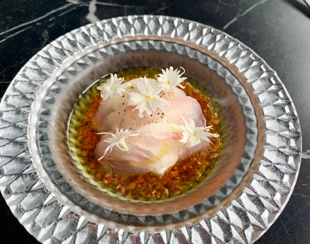 LuMi Dining