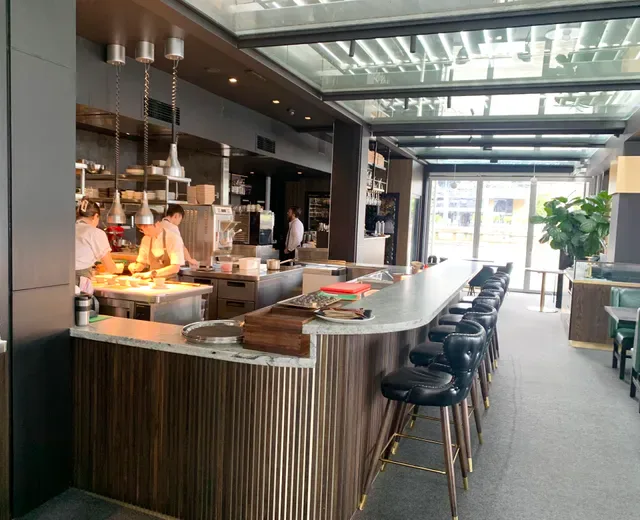 LuMi Dining