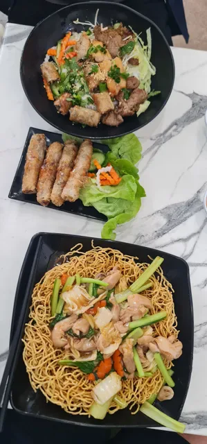 Madam Pho Newington