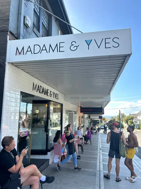 Madame & Yves