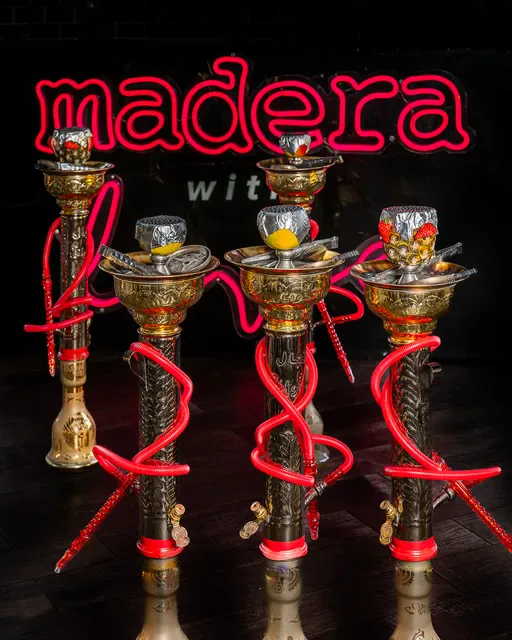 Madera Lounge