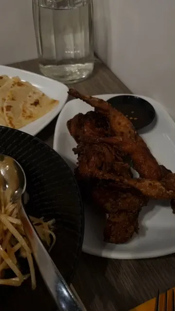 Maenam Lao & Thai Strathfield