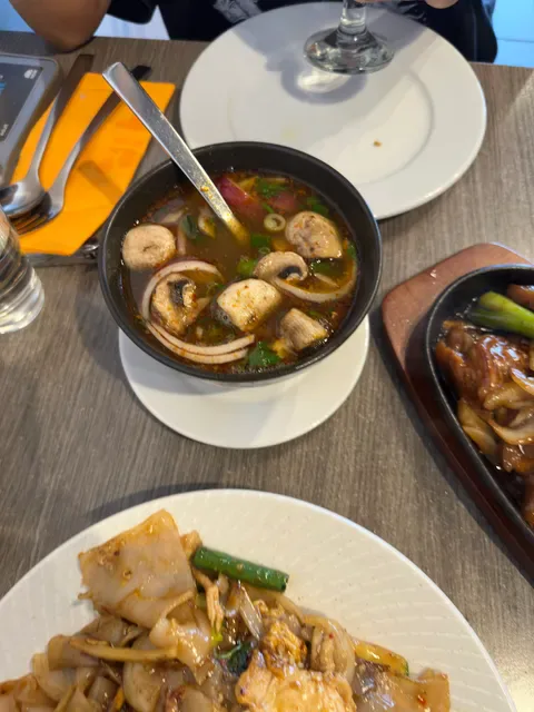 Maenam Lao & Thai Strathfield
