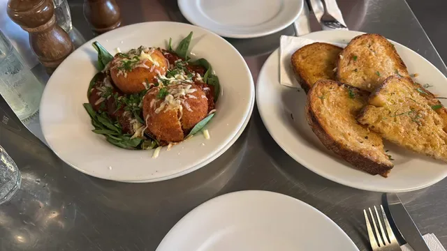 Maisys - Restaurant & Cafe