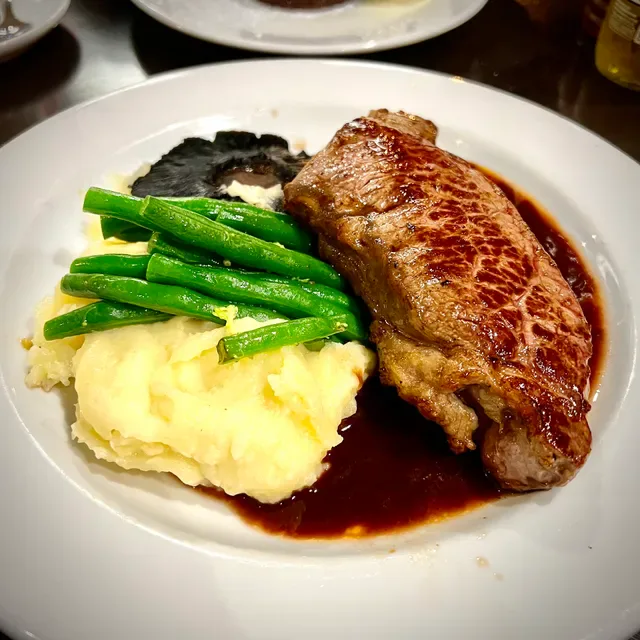 Maisys - Restaurant & Cafe