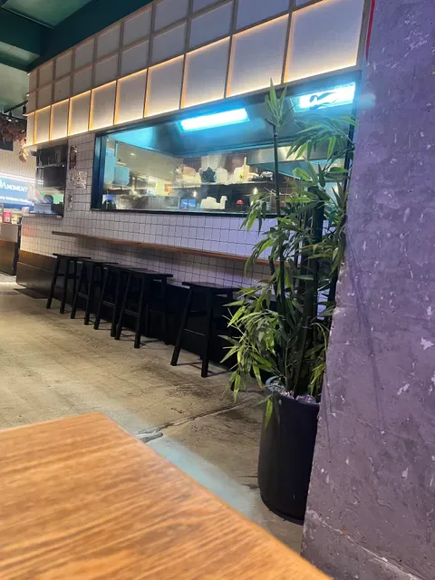 Makanai Ramen Noodle House