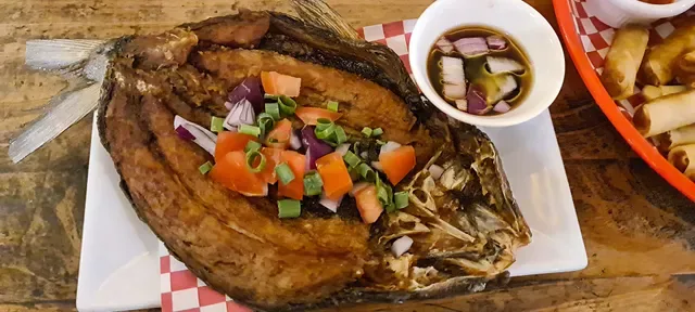 Mama Lor Restaurant & Bakery