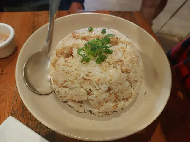 Mama Lor Restaurant & Bakery
