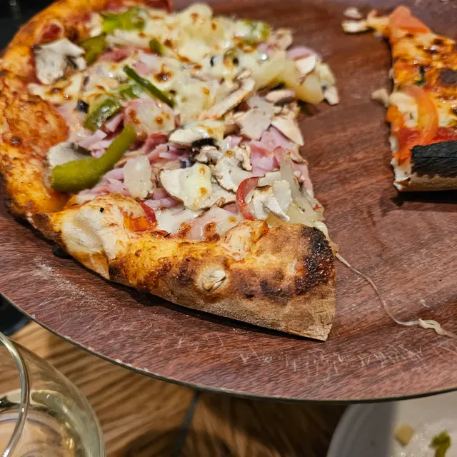 Mancini's Original Woodfired Pizza