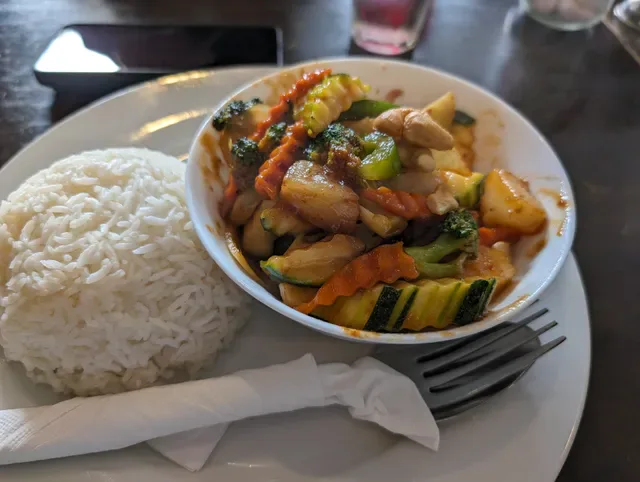 Manee Manee Thai Restaurant