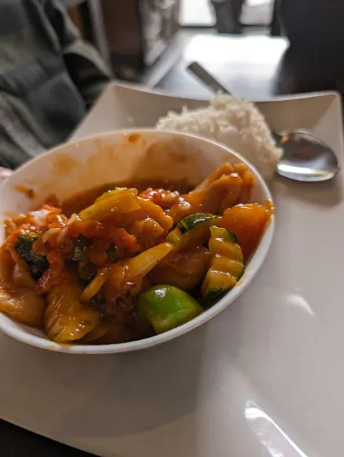 Manee Manee Thai Restaurant