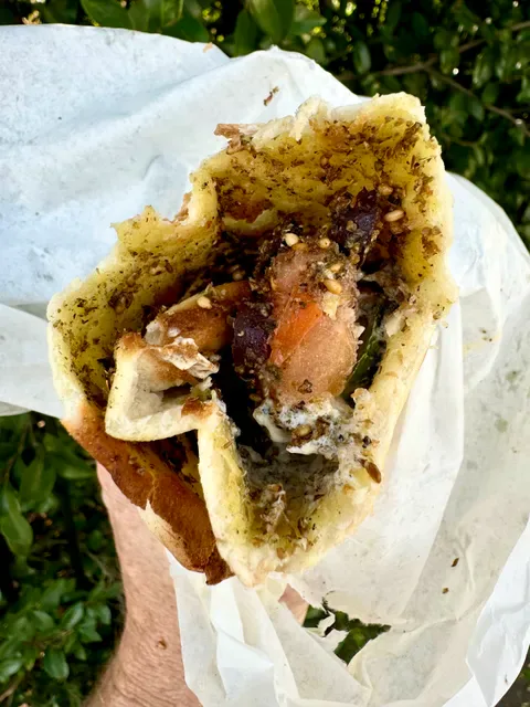 Manoush on Queens