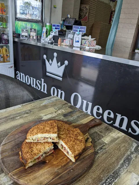 Manoush on Queens