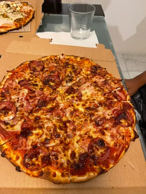 Marilyna's Famous Pizza Cremorne