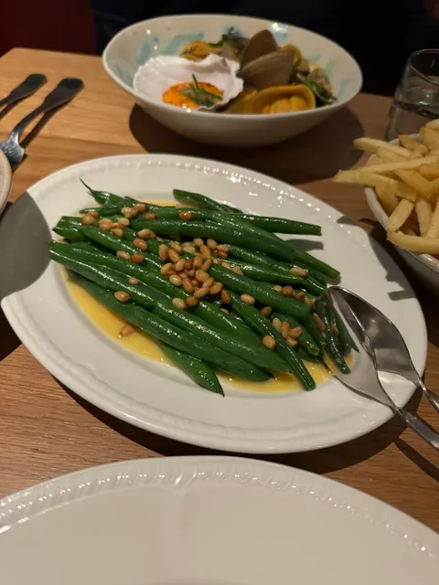 Martinez — Restaurant, Terrace and Bar