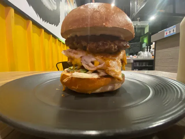 Melted Monster cafe