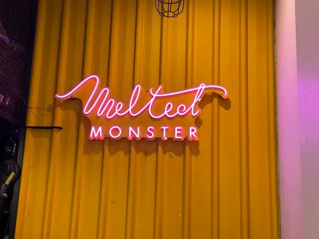 Melted Monster cafe