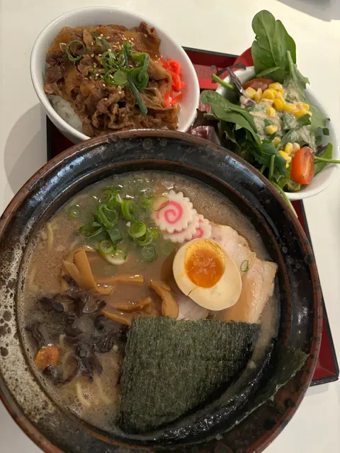 Menya Chinatown