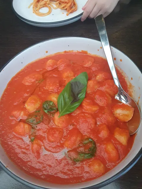 Mezza Via
