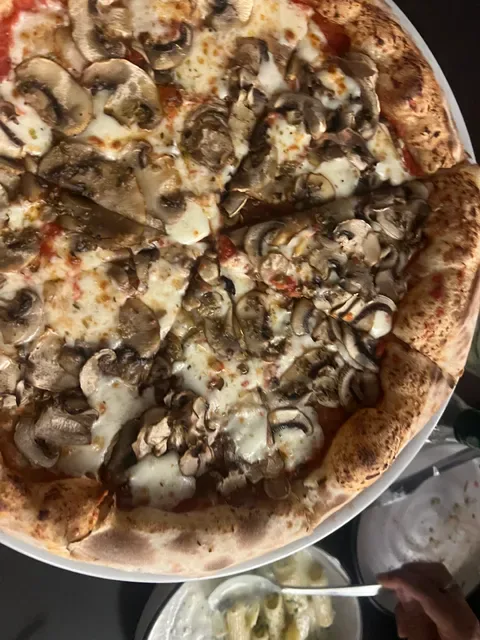 Mezza Via
