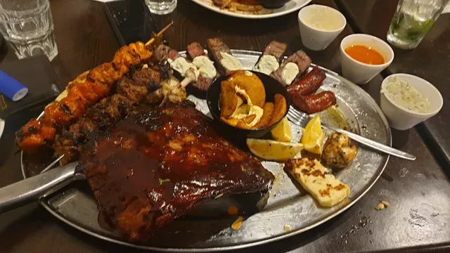 Mike's Grill & Bar Engadine
