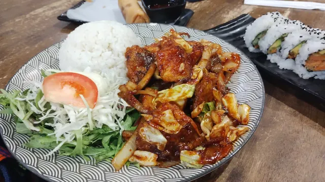 Moeru Japanese Restaurant (Welcome to call and order takeaway)
