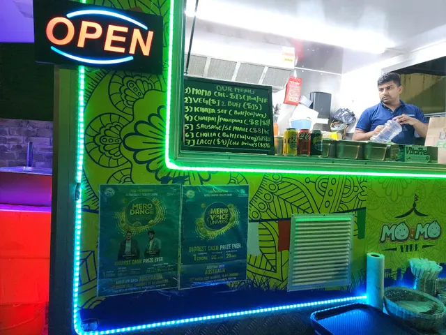 MoMo Vibe Ashfield (Food Truck)