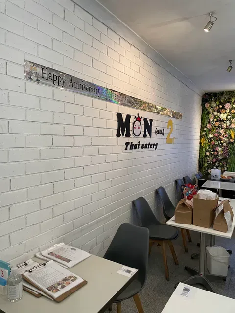 Mon Thai Eatery