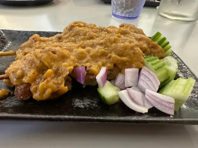 Mon Thai Eatery