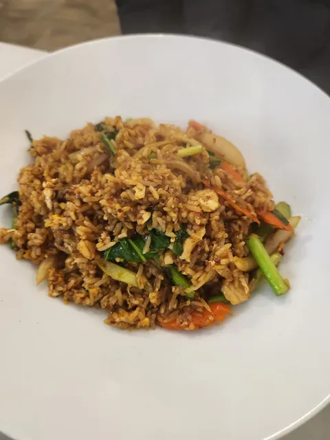 Mon Thai Eatery