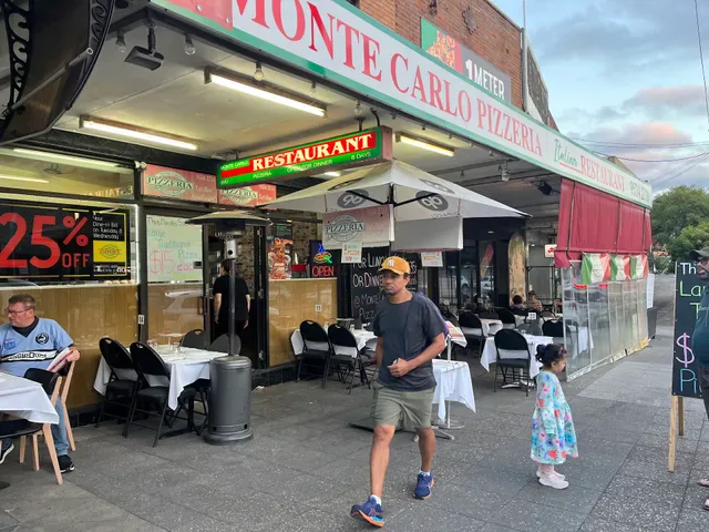 Monte Carlo Pizzeria Restaurant