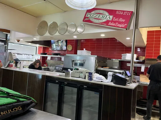 Monte Carlo Pizzeria Restaurant