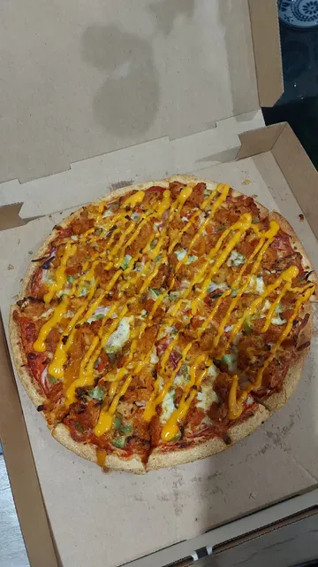 Monty's Pizza St Marys