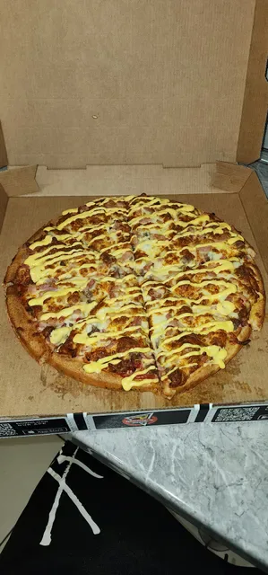 Monty's Pizza St Marys