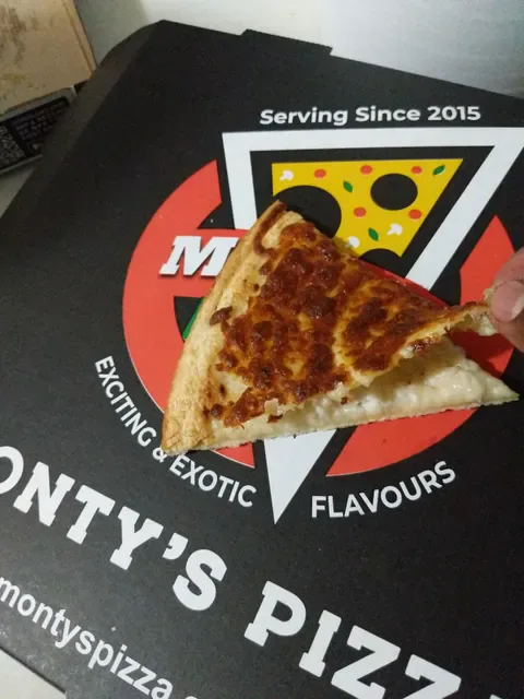 Monty's Pizza St Marys