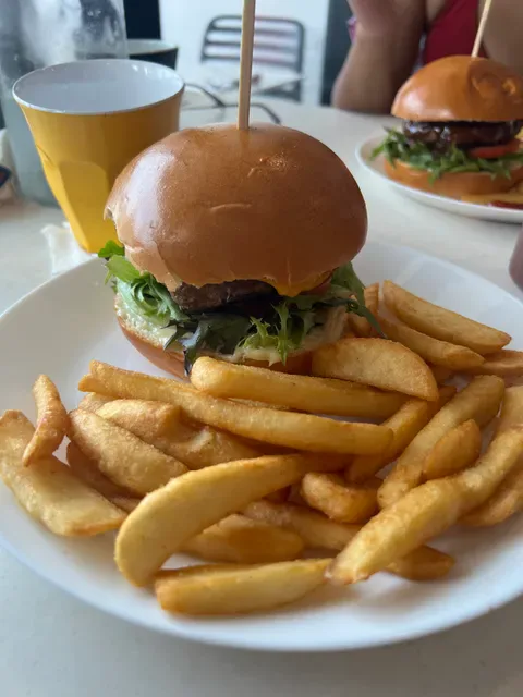 Moo Gourmet Burgers