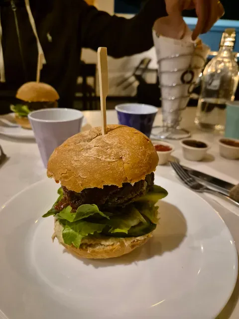 Moo Gourmet Burgers