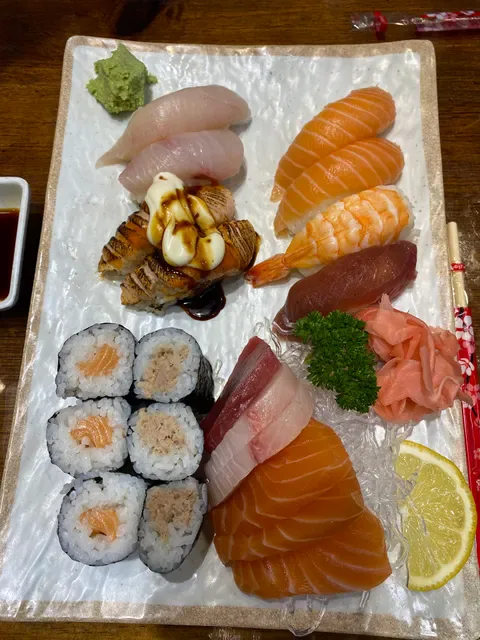 Moon Fresh Sushi Miranda
