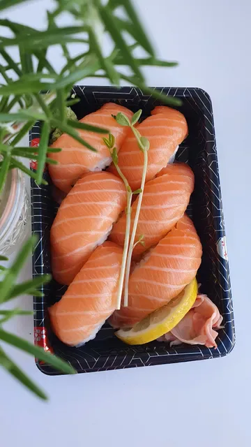 Moon Fresh Sushi Miranda