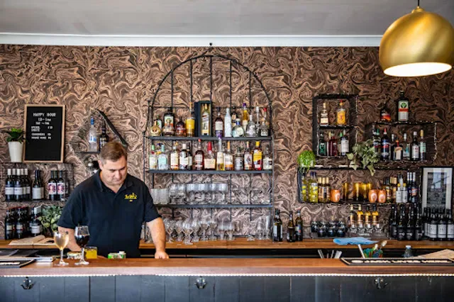 THE DEN CAFE & BAR