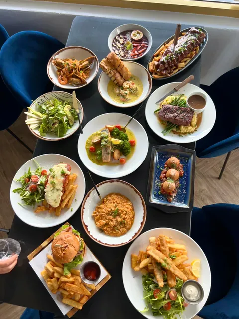 THE DEN CAFE & BAR