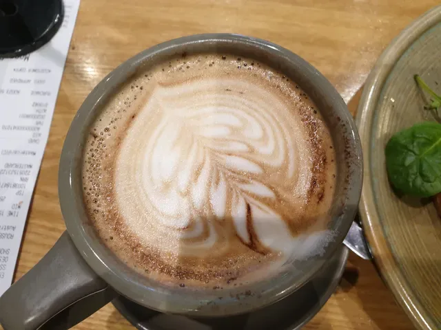 Moss Bros Dessert & Brunch Cafe